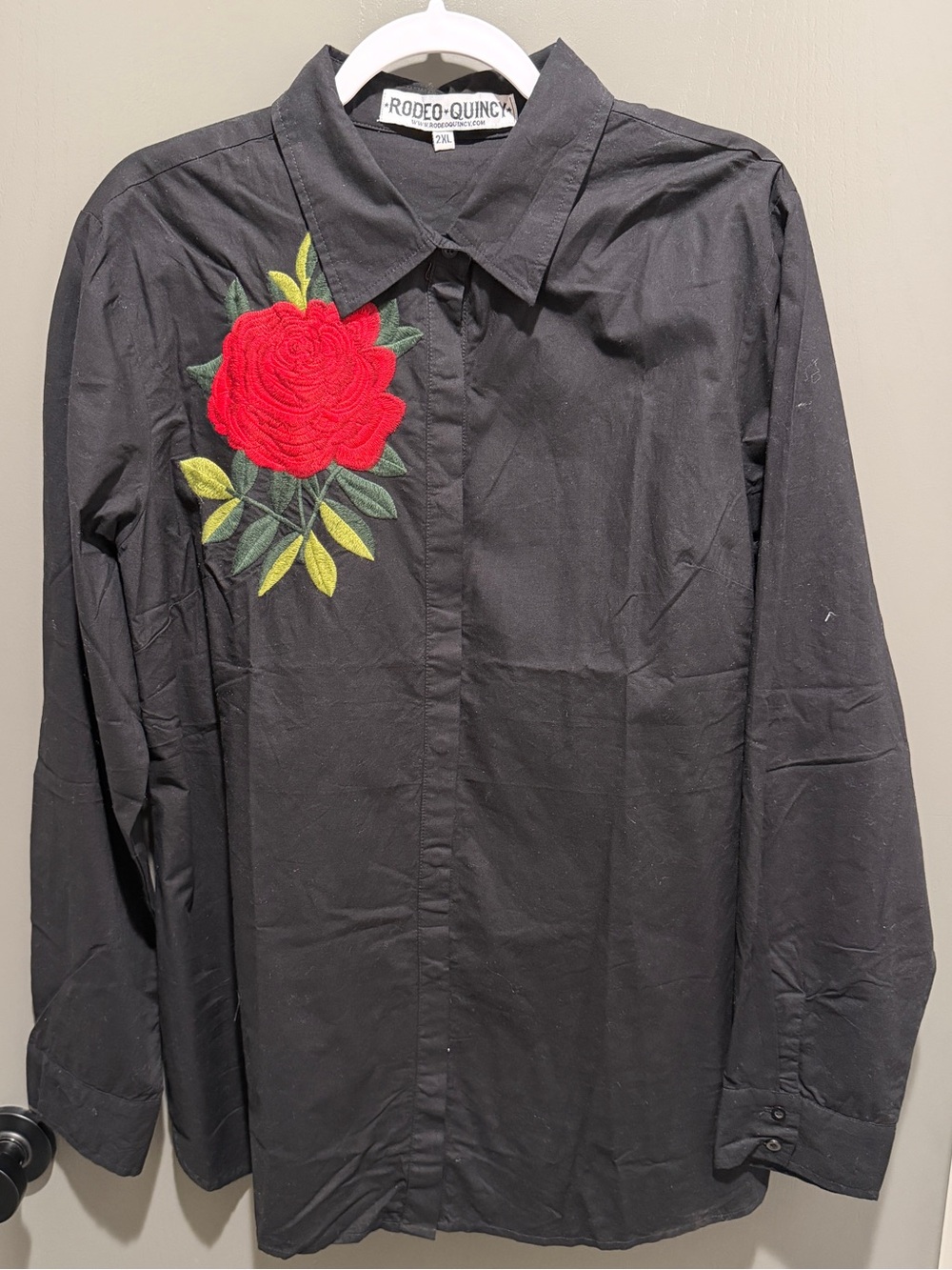 Rodeo Quincy Black Button-Up Shirt with Red Rose Embroidery
